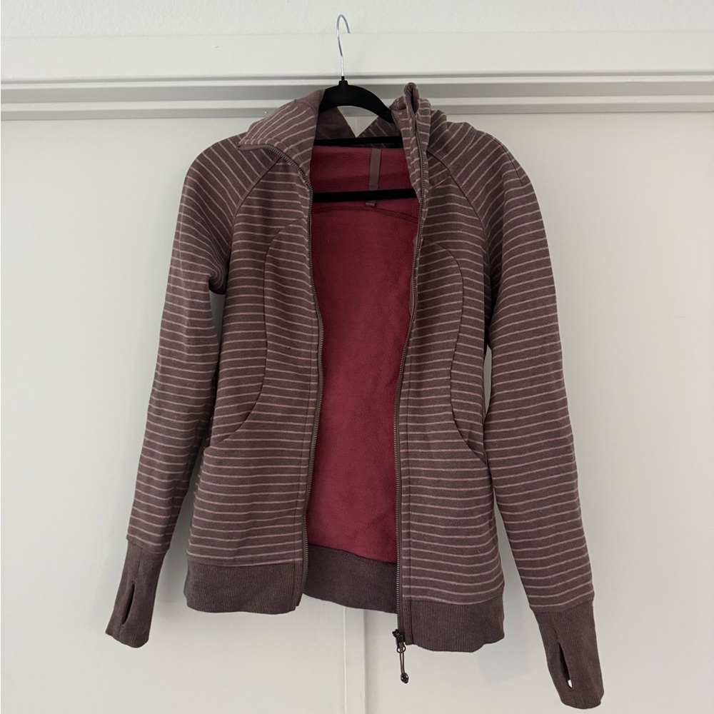 Lululemon Scuba Zip Hoodie with thumb holes